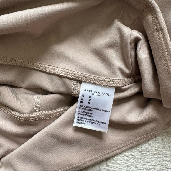 American Eagle Size M 6” Pocket Bike Shorts - Picture 4 of 4